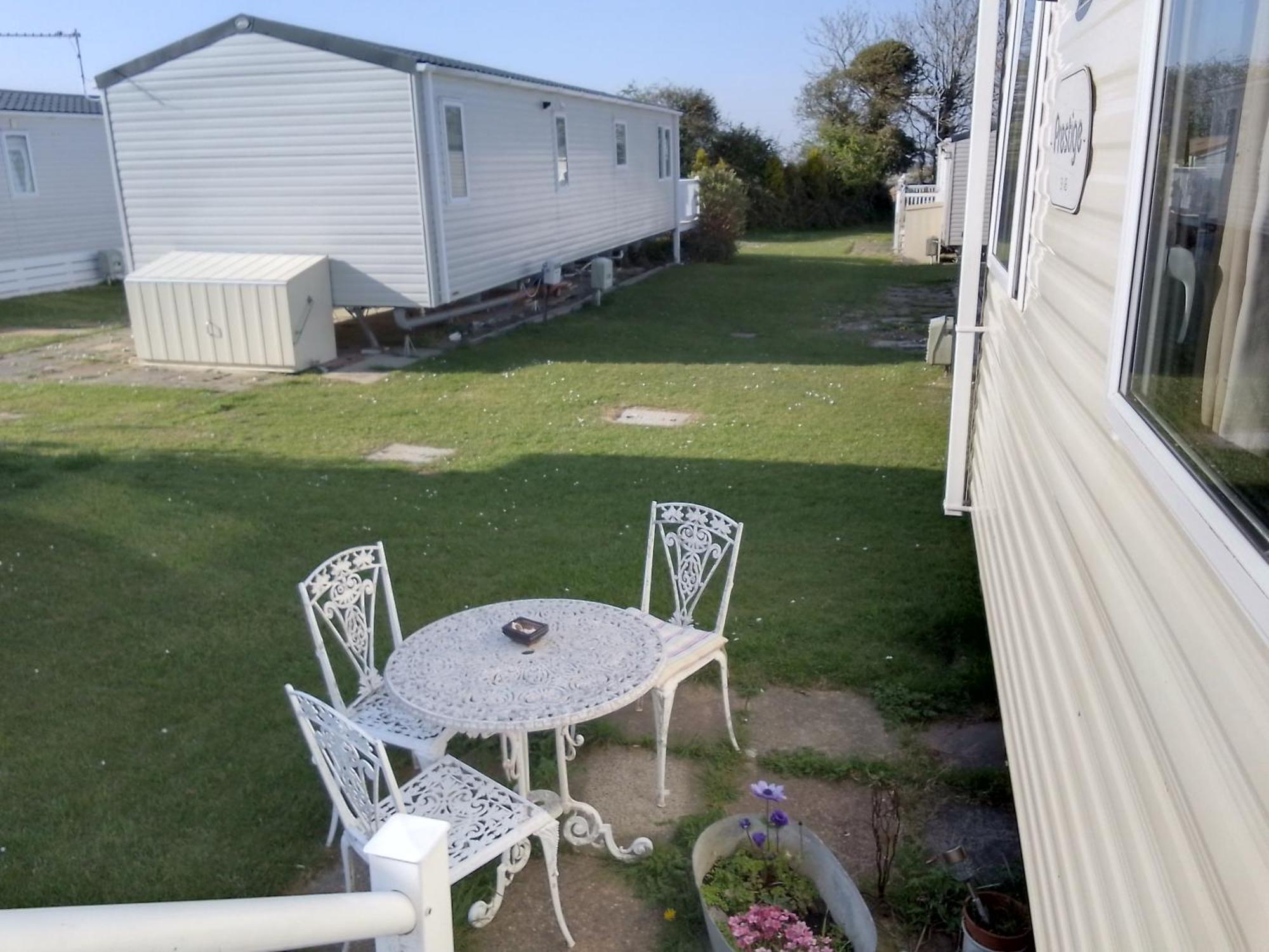 Private Caravan Situated At Parkdean Holiday Resort St Margaret'S At Cliffe Number 18 Zewnętrze zdjęcie