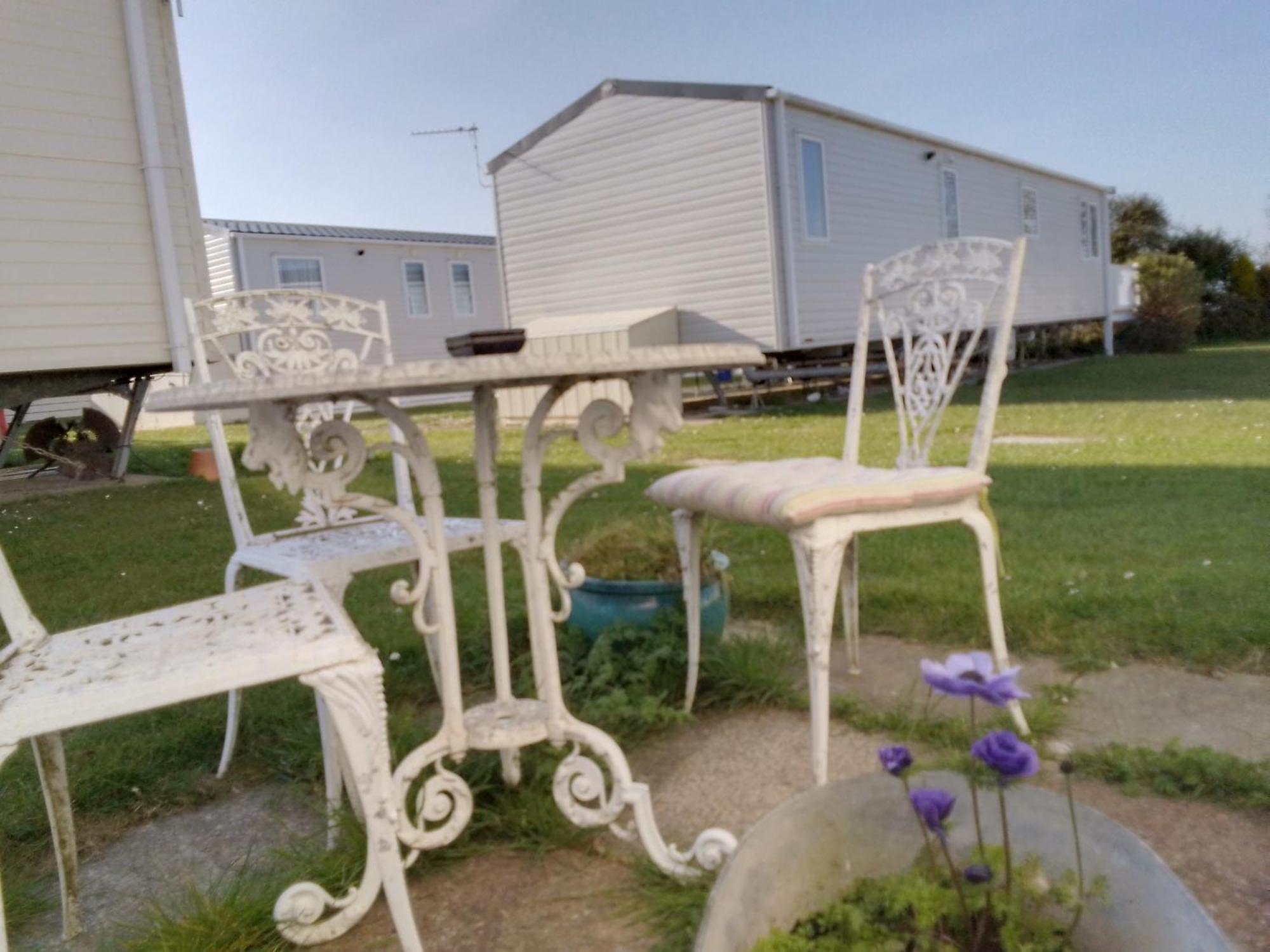Private Caravan Situated At Parkdean Holiday Resort St Margaret'S At Cliffe Number 18 Zewnętrze zdjęcie
